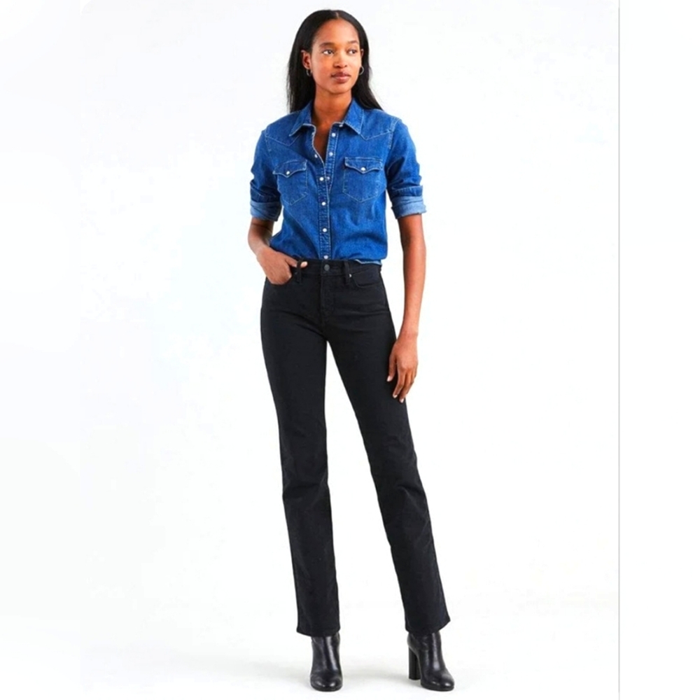 Levi’s 312 Shaping Straight Black Size 26